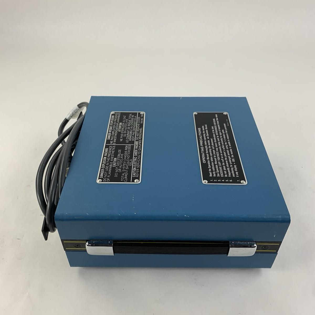 Critikon Dinamap Vital Signs Monitor 1846 SX - Powers On - No Cuff Included3