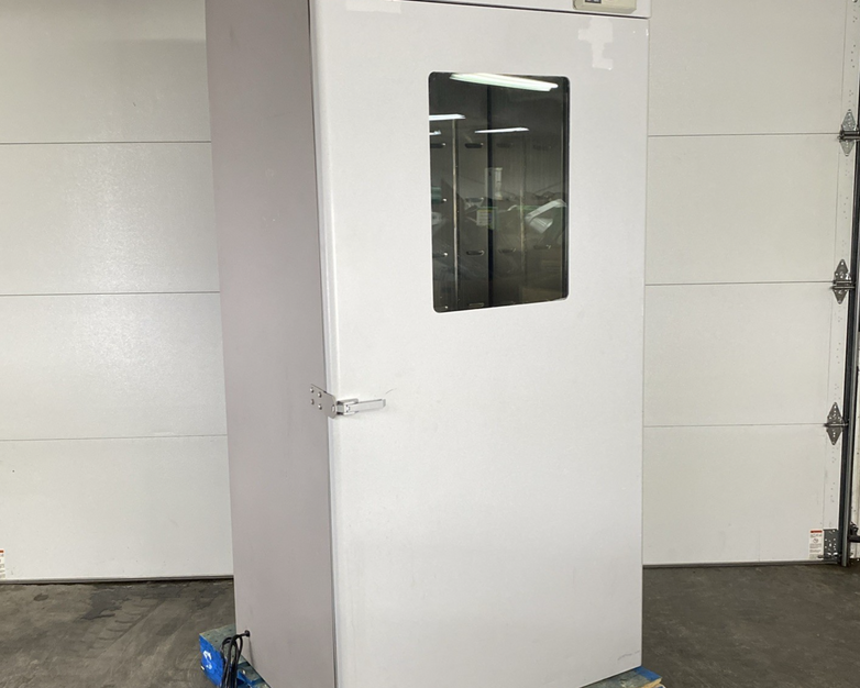 VWR Sheldon 1927 Reach-In Dry CO2 Incubator 9120733