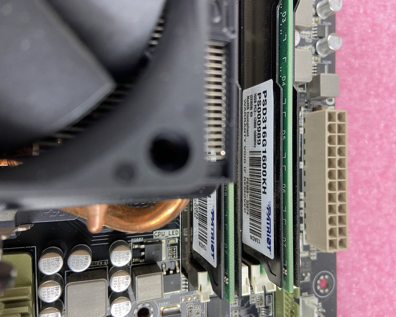 ASUS Sabertooth 990FX Motherboard AMD FX 8120 3.1GHz 16GB RAM w/IO