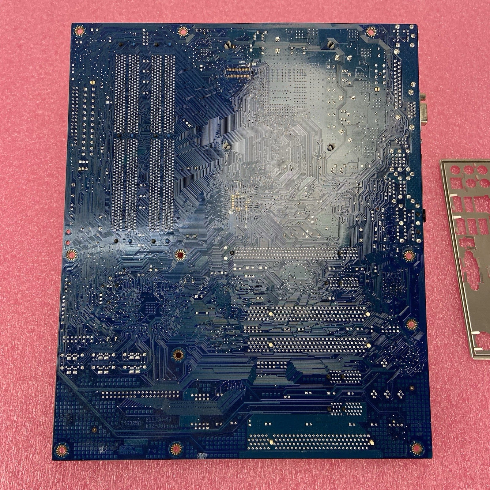 Intel DG965WH Motherboard Intel Core 2 Duo e6600 2.4GHz 2.25GB RAM w/Shield7