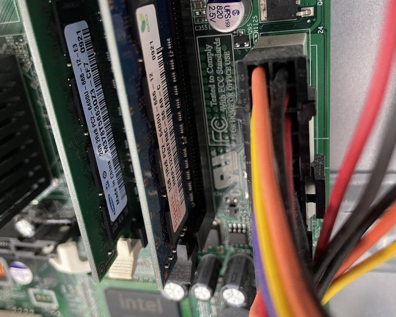 Dell Inspiron 537 MT Intel Core 2 Duo E5200 2.5 GHz 3 GB RAM No HDD No OS