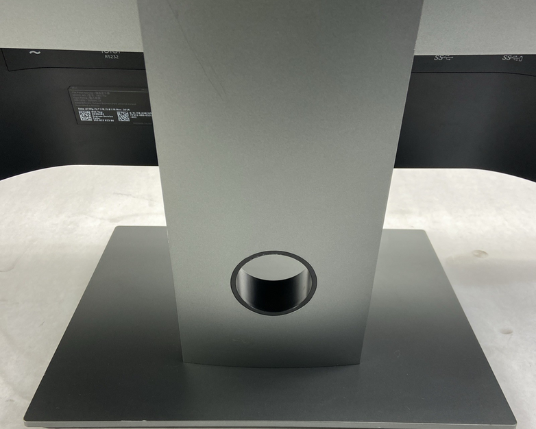 Dell Flat Panel Multi Client Monitor P4317Qc 43" In 4k UHD 3840x2160 With Stand