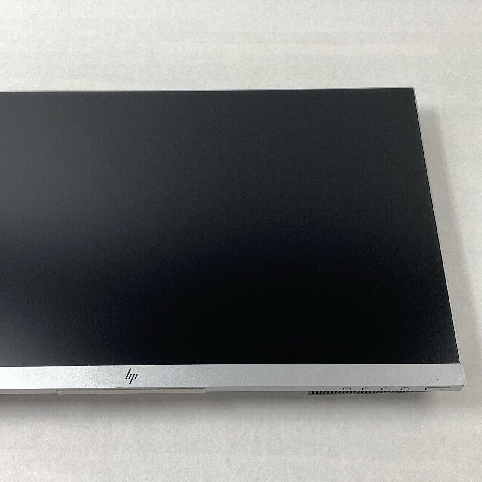 HP EliteDisplay E233 23" Monitor 1920 x 1080 LCD FHD USB3.0 HDMI DP VGA Grade B