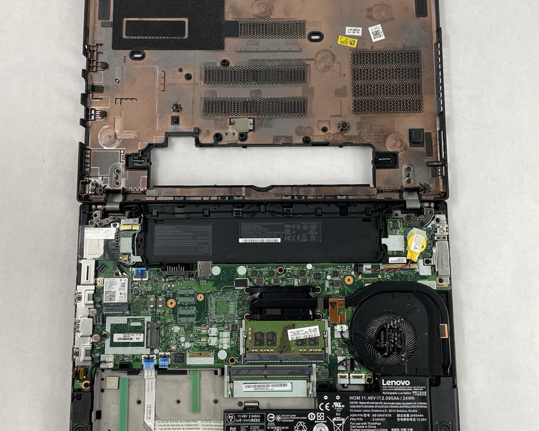 Lenovo ThinkPad T480 14" i5-8350U 1.70 GHz 8 GB RAM No SSD/OS/AC - Bad Bottom