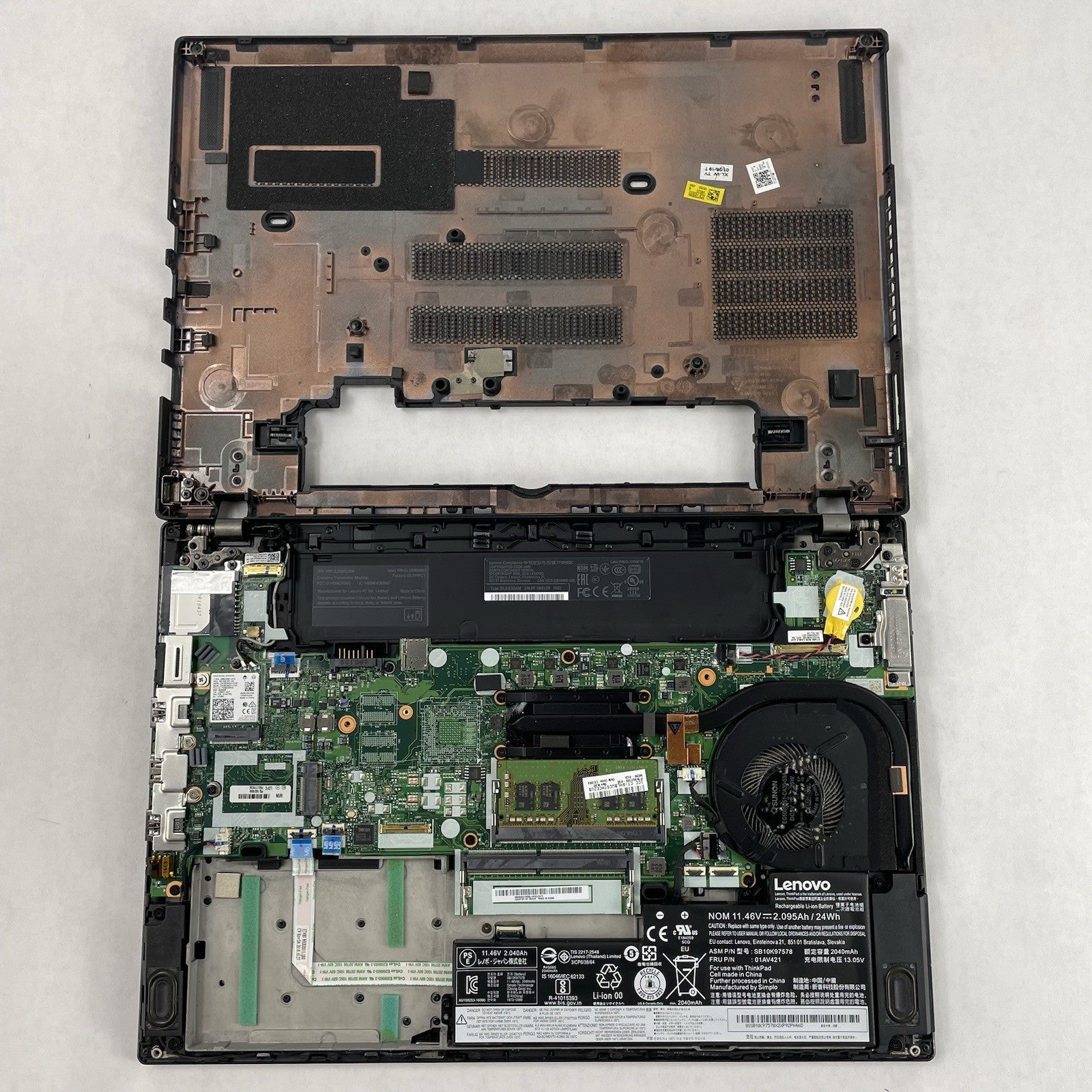 Lenovo ThinkPad T480 14" i5-8350U 1.70 GHz 8 GB RAM No SSD/OS/AC - Bad Bottom17
