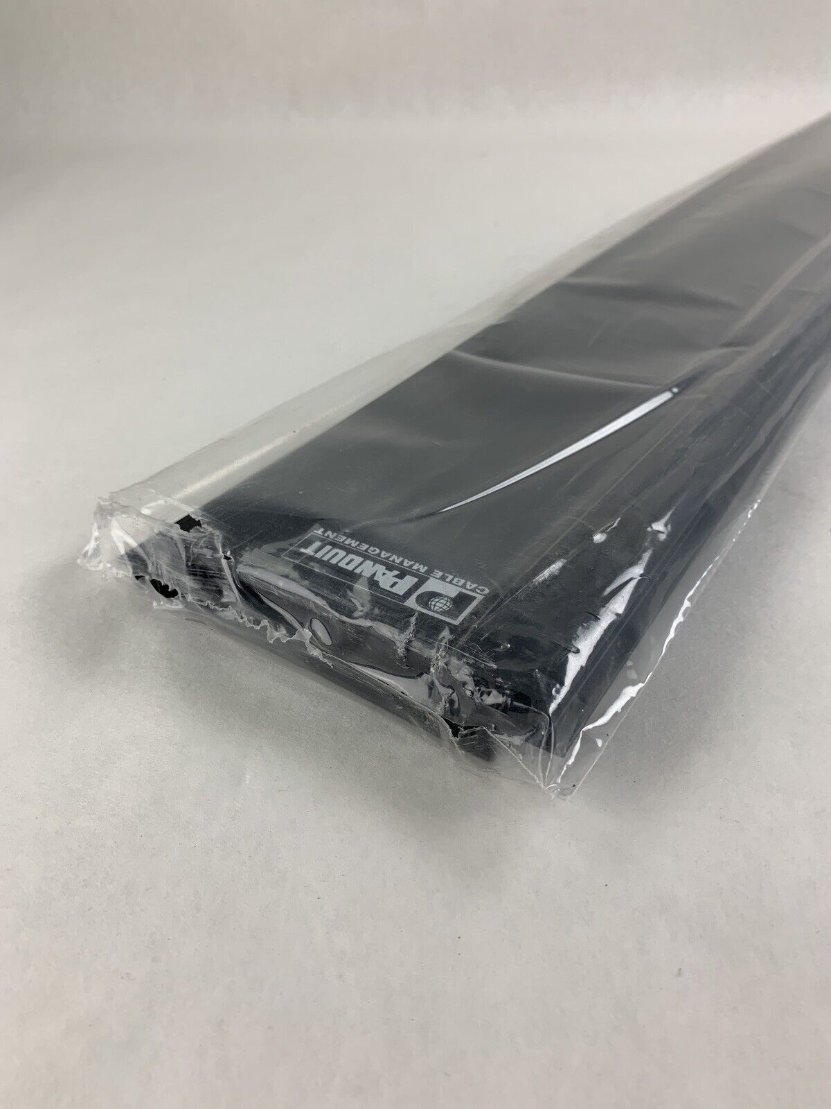Panduit RWMPV45E-KIT Rack Net Runner Vertical Cable Manager Panels Box Opened