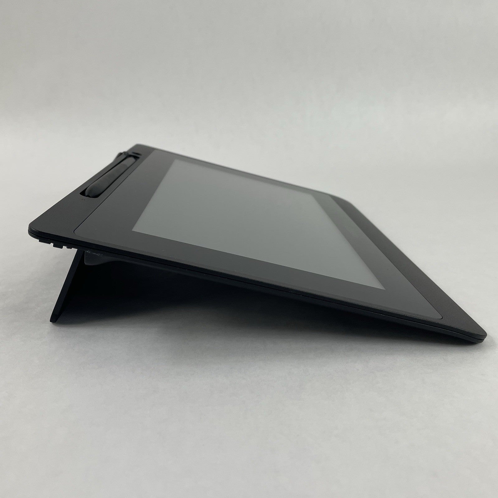 Wacom DTU-1141B 10.1" FHD Drawing Tablet - Scratched/No Power Cord & Cord Cover5