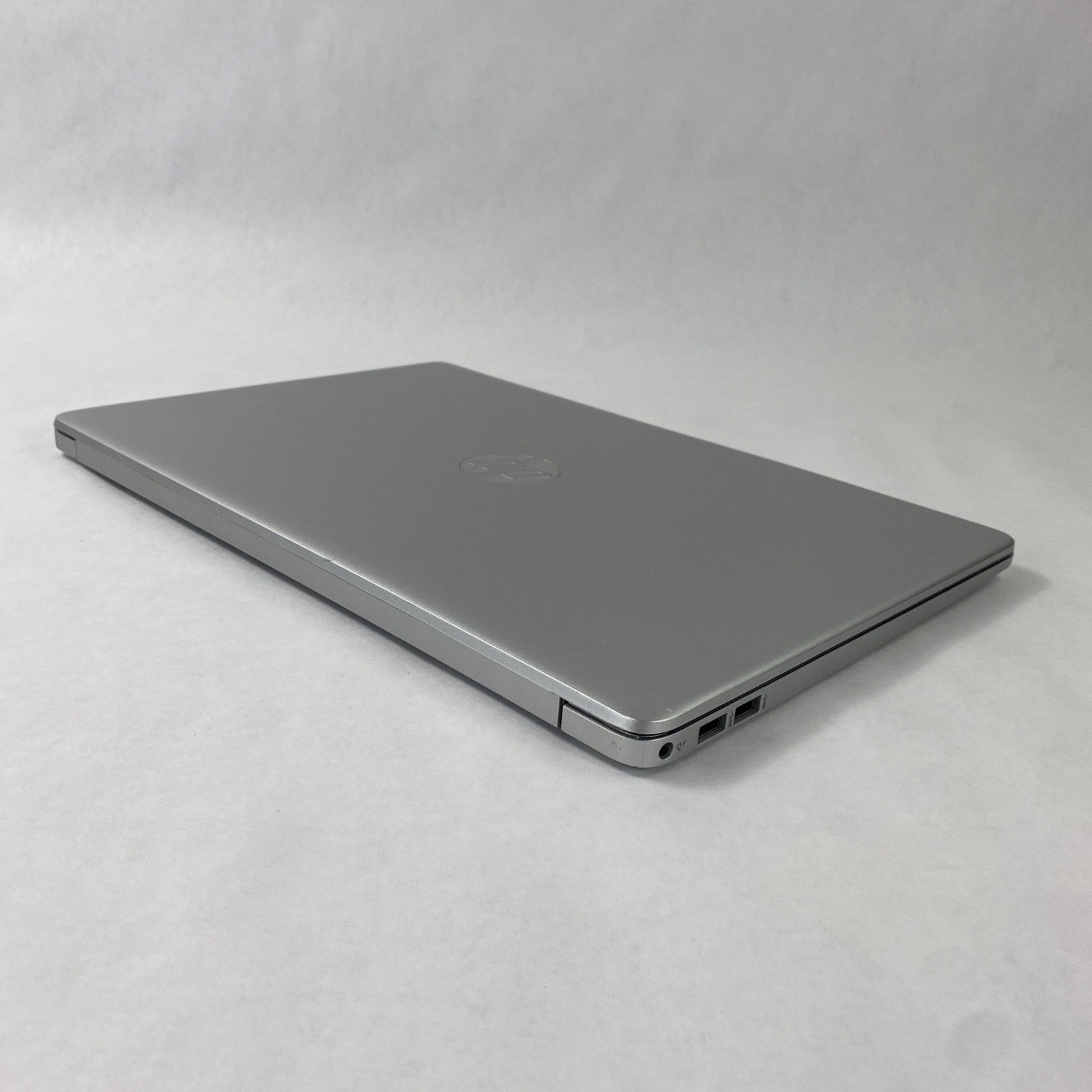 HP Laptop 15-dy1043dx 15.6" Touch Core i5-1035G1 1.00 GHz 16 GB RAM No SSD No OS