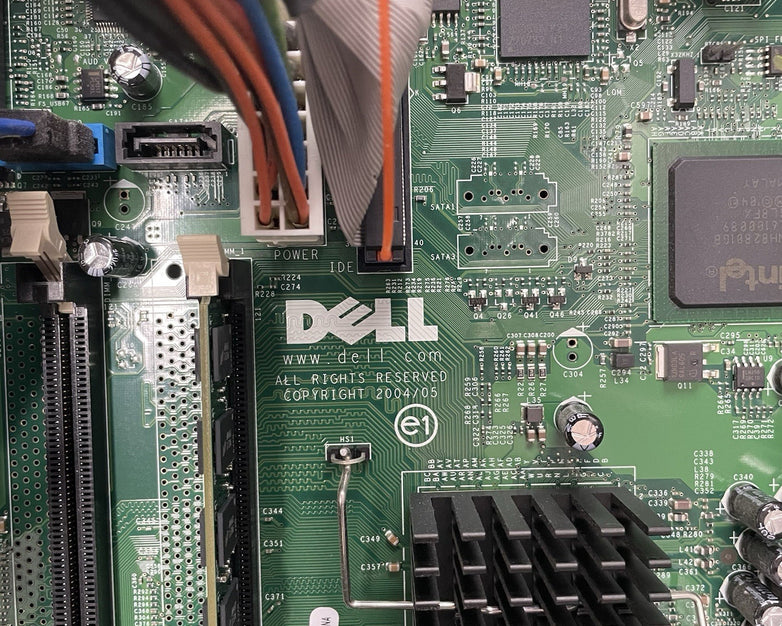 Dell OptiPlex GX520 MT Pentium 4 3.20 GHz 512 MB Ram No HDD No OS