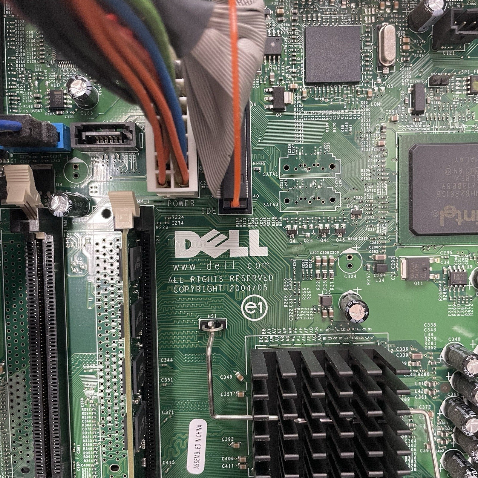 Dell OptiPlex GX520 MT Pentium 4 3.20 GHz 512 MB Ram No HDD No OS