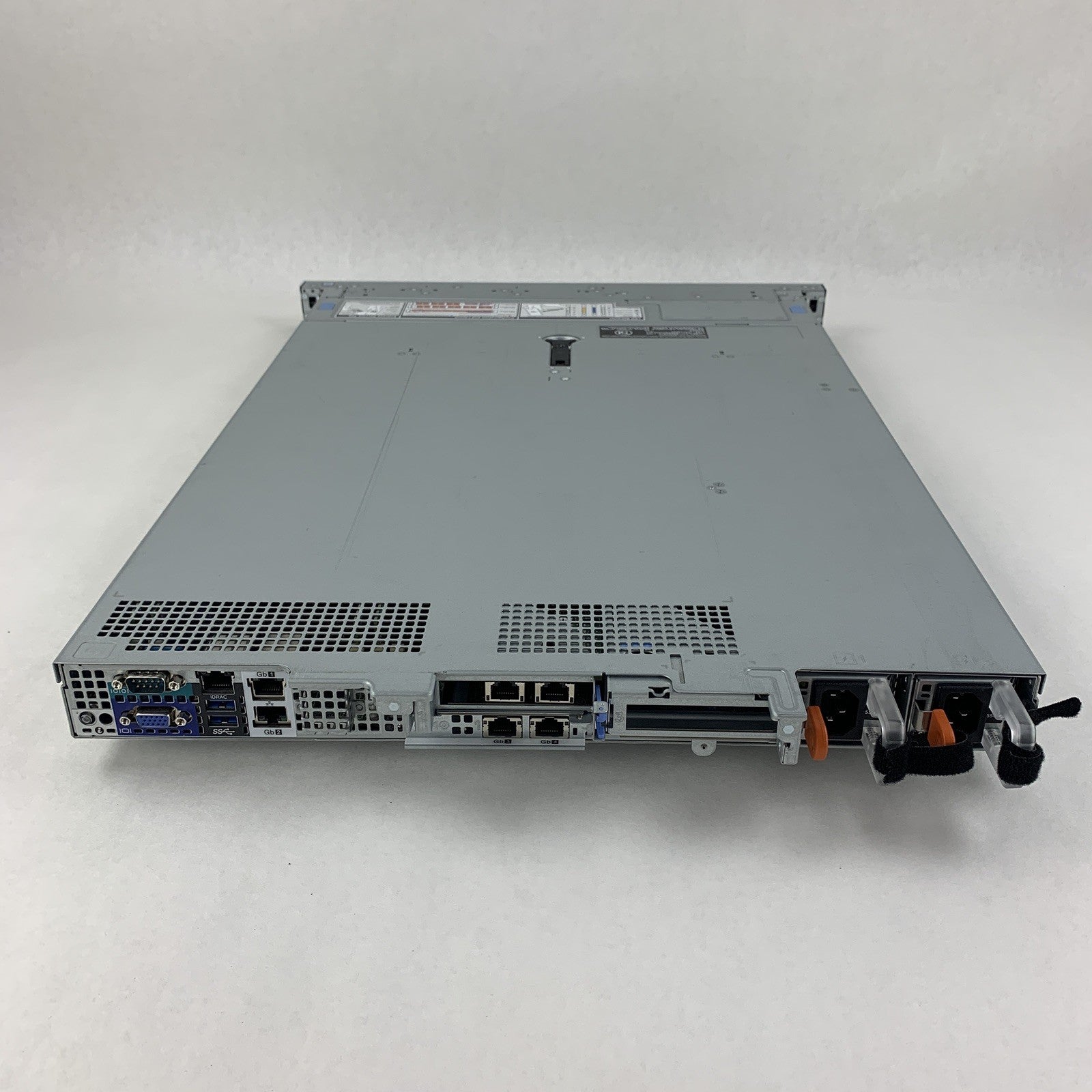 Dell PowerEdge R440 2x Xeon Silver 4110 2.1 GHz 128 GB RAM No HDD NO OS