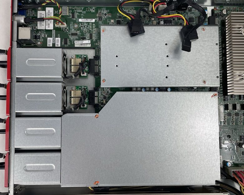 Pluribus Networks E68 Server Switch E3-1265Lv2 2.5GHz 16GB Ram No OS No HDD