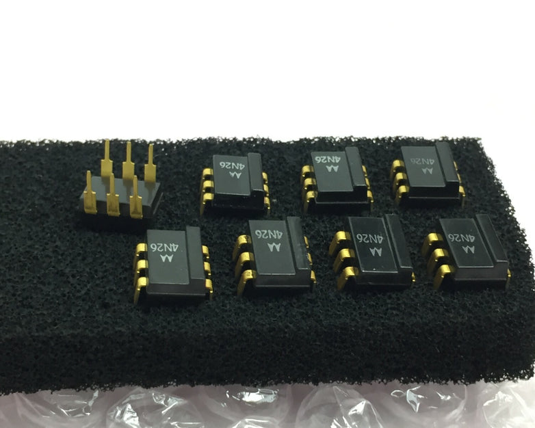 Motorola 4N26 6-Pin DIP Optoisolators Transistor Output   Lot of 8   NOS