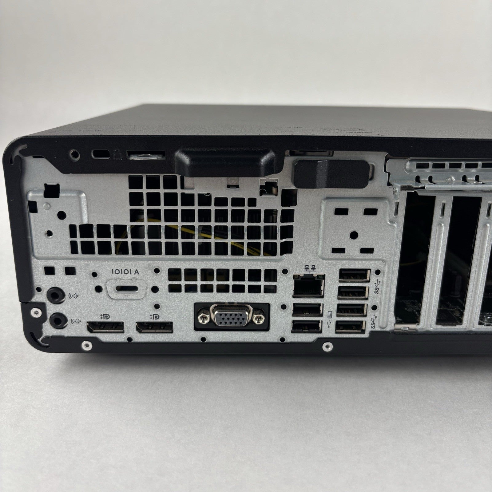 HP EliteDesk 800 G3 SFF Desktop i7-7700 3.6 GHz 12 GB Ram No OS No HDD