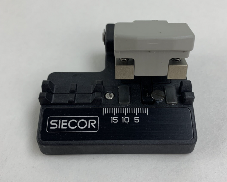 Siecor FBC-006 Corning Cable Systems  High-Precision Fiber Cutter Cleaver