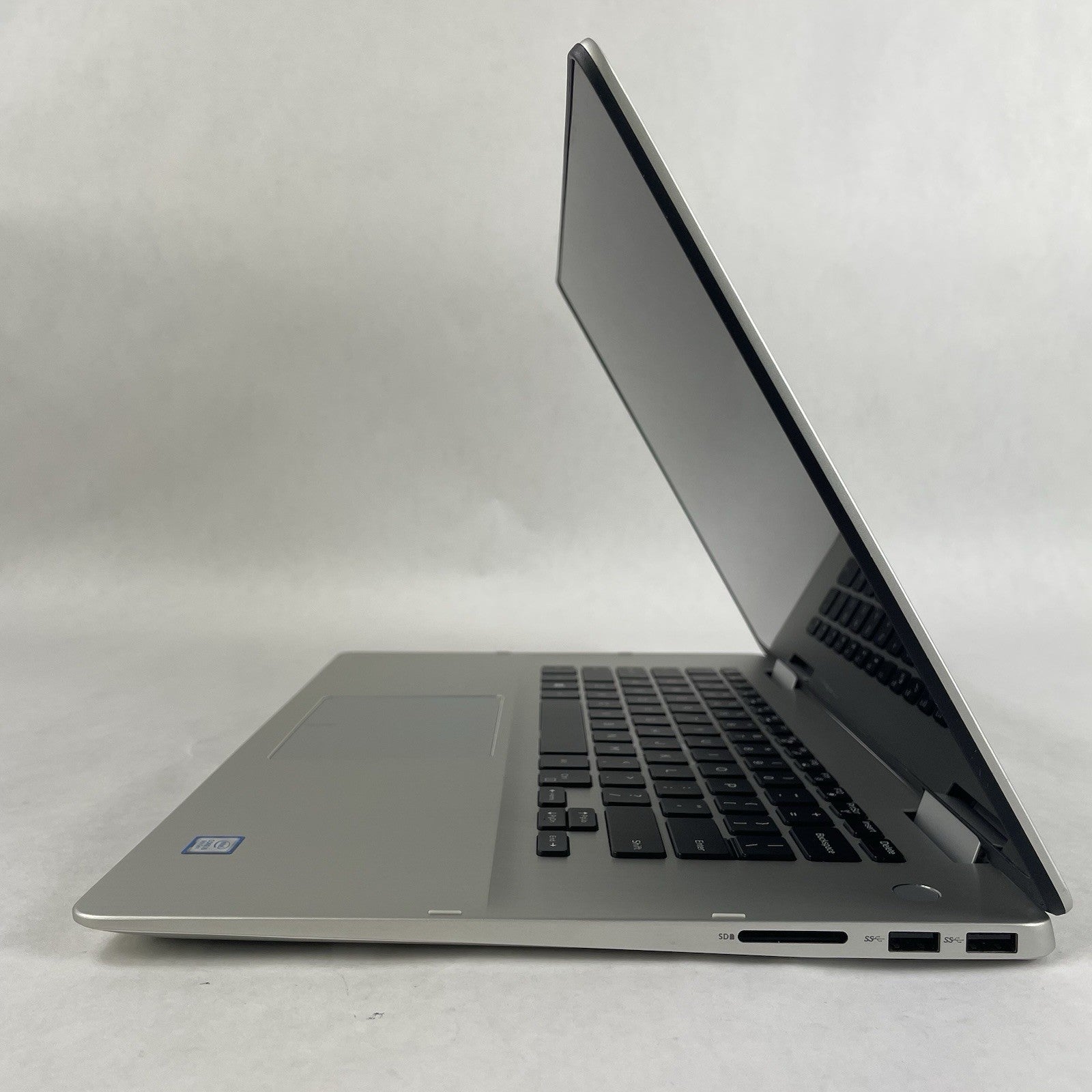 Dell Inspiron 7586 15.6" i5-8265U 1.60 GHz 8 GB RAM No SSD/OS/AC/Batt7