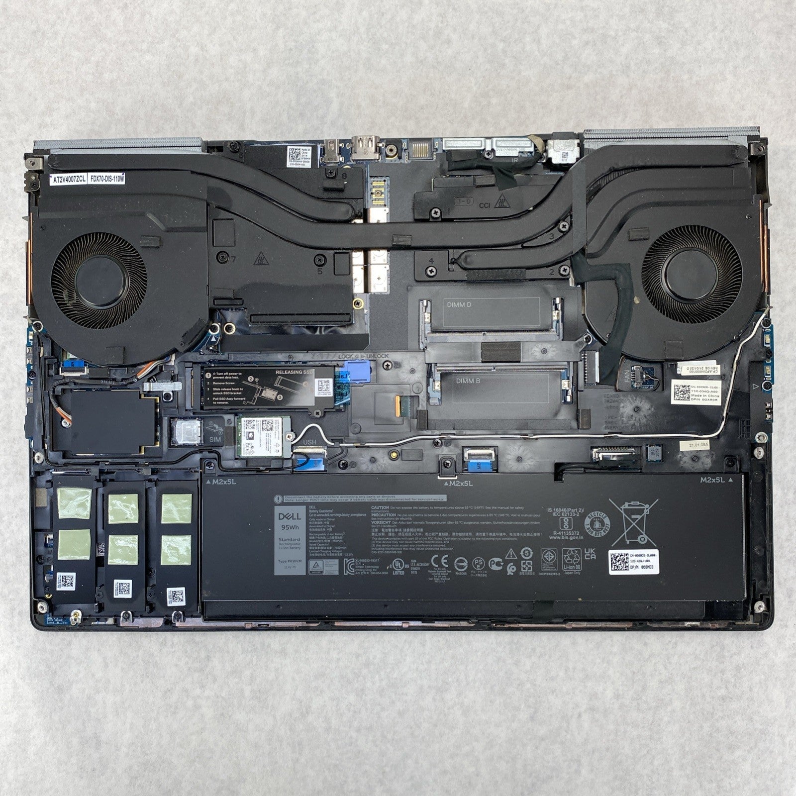 Dell Precision 7750 17.3" Core i7-10850H 2.30 GHz 32GB RAM RTX 4000 No SSD No OS