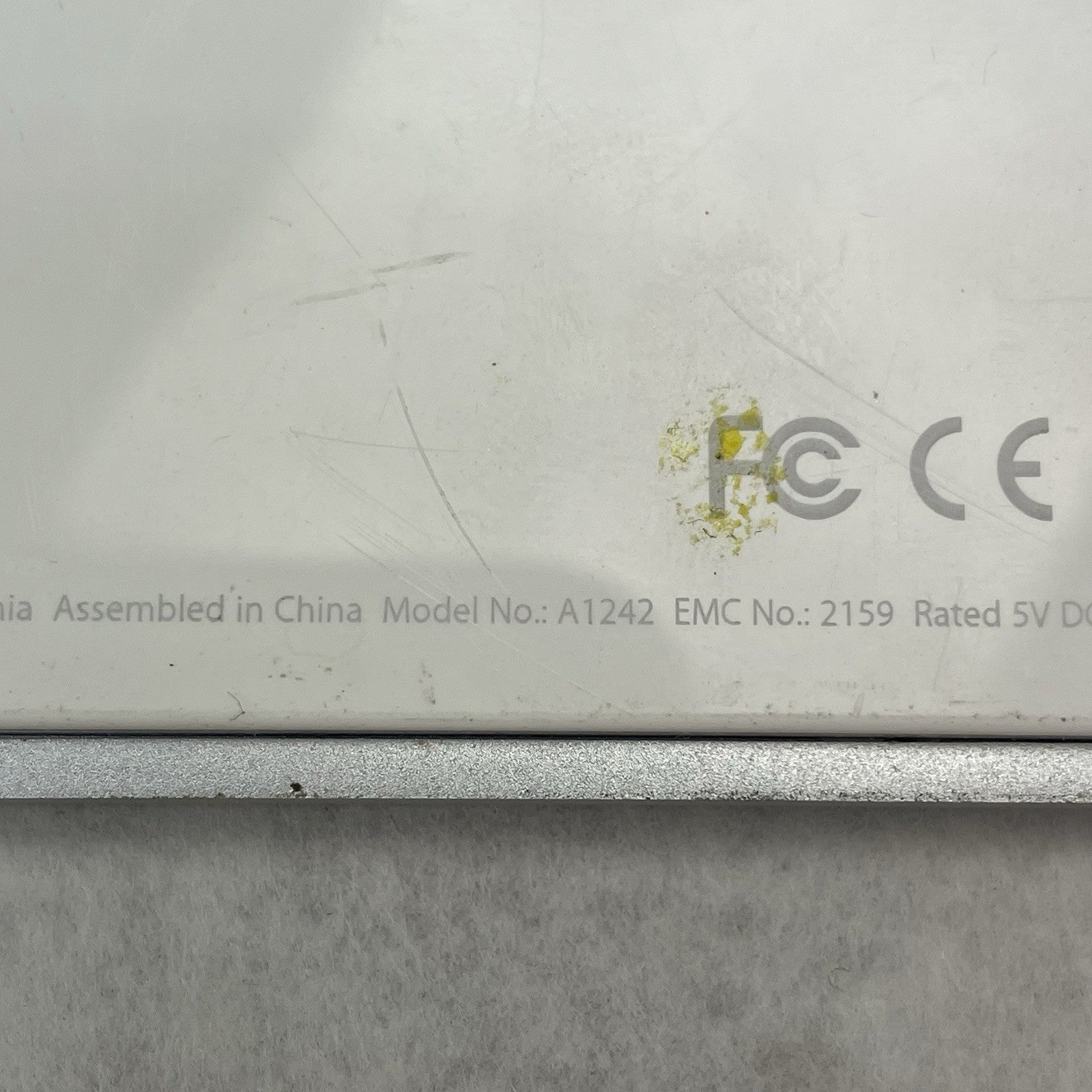 Apple A1242 Wired Keyboard English8