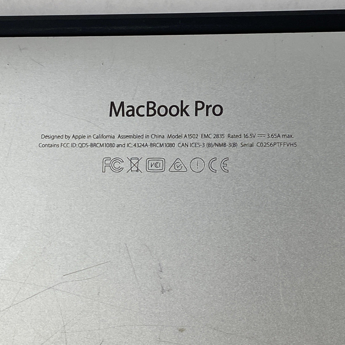 Apple MacBook Pro A1502 2015 Retina 13" 2.70 GHz i5 8 GB RAM 250GB SSD os11.7.1023