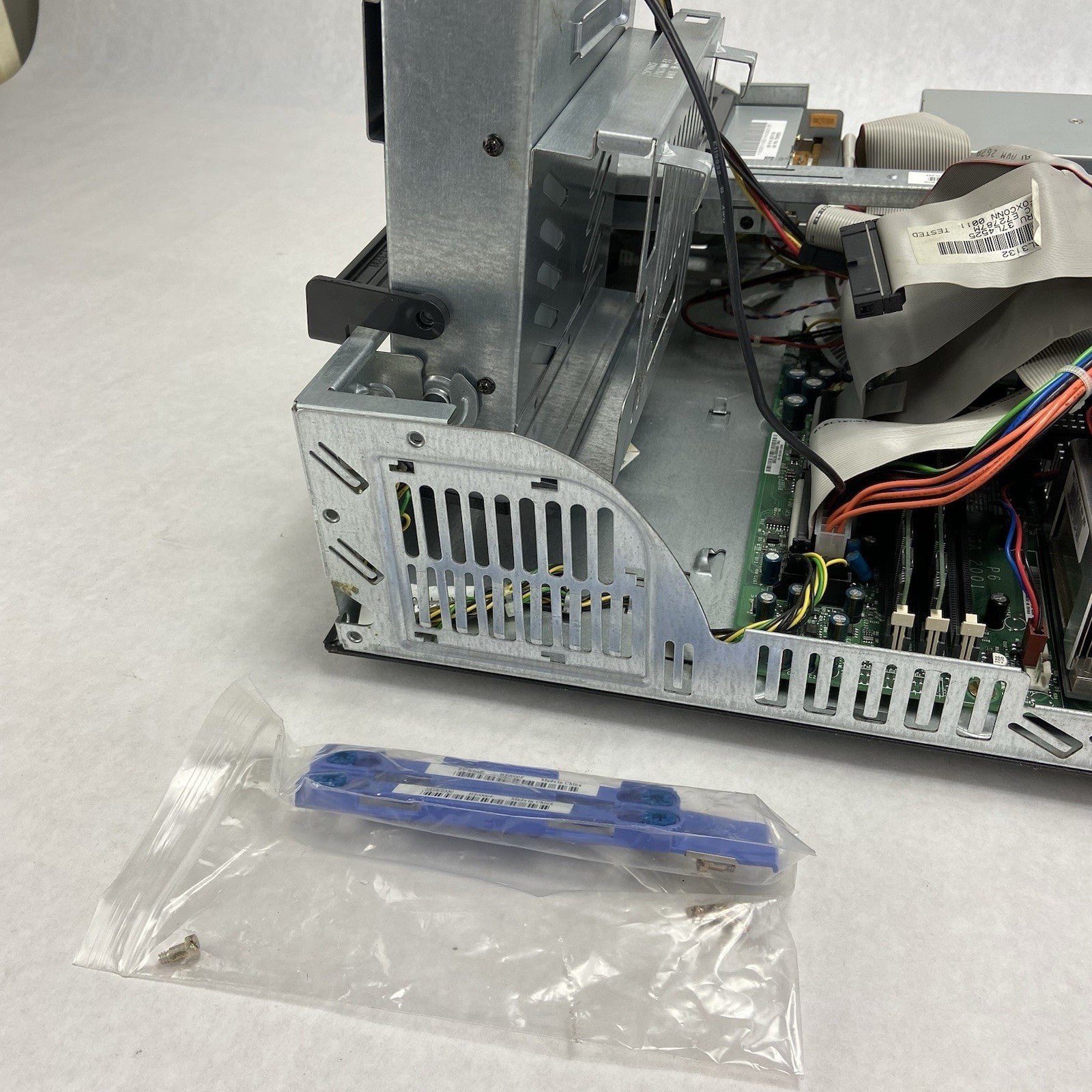 IBM NetVista 6790 11U DT Intel Pentium 4 1.6GHz 512MB RAM No HDD No OS 2000 COA6