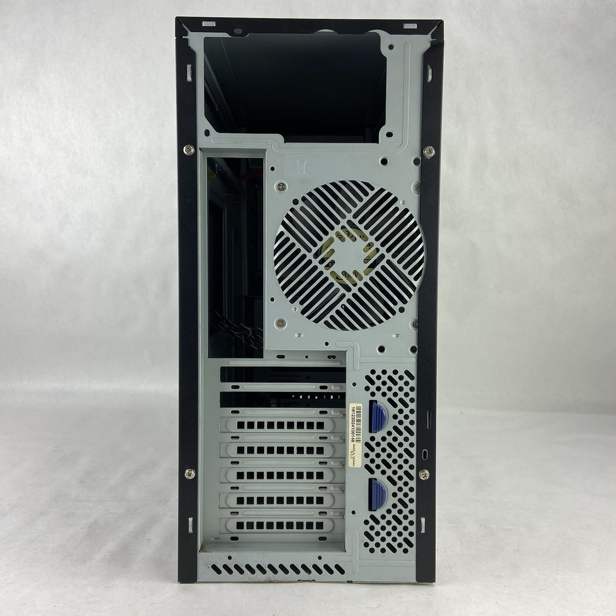 InWin IW-PE689 Mid Tower Comouter Case Bare Bones No PSU4