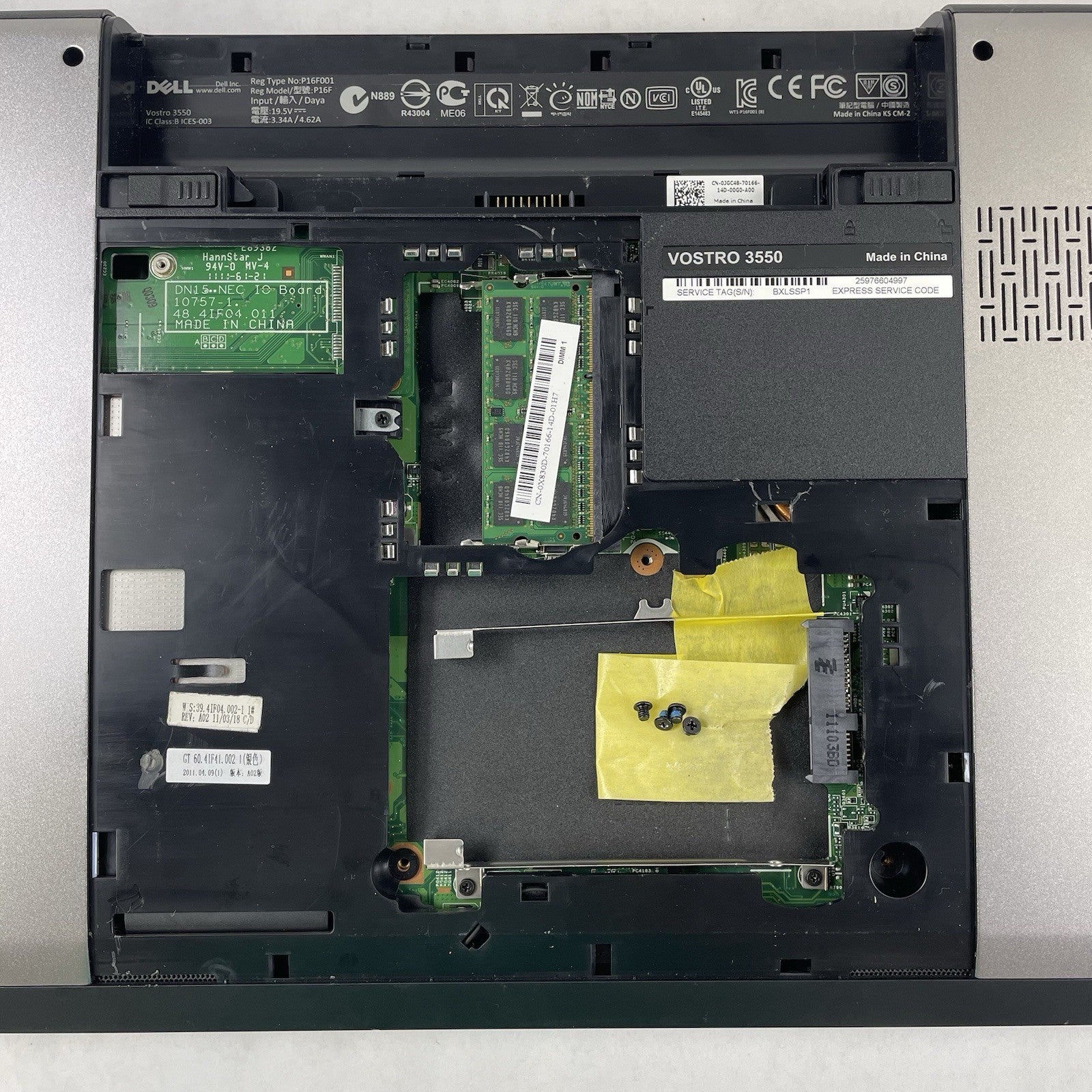 Dell Vostro 3550 15.6" i3-2310M 2.10 GHz 4 GB RAM No SSD/OS/AC/Battery - Dents16