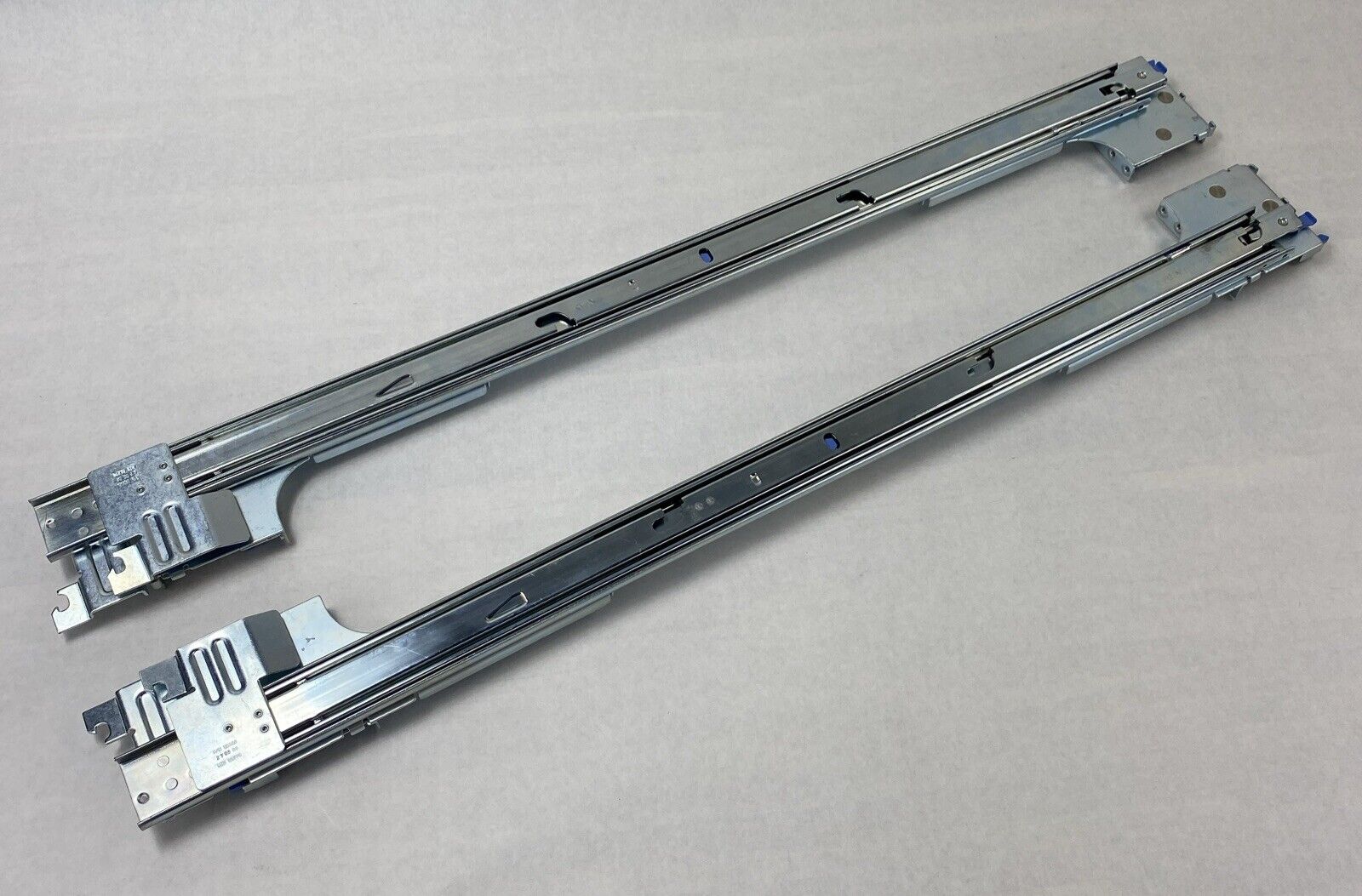 Dell UN443 GM761 WC369 RP267 Left and Right 2U PowerEdge Server Rapid Rail Set