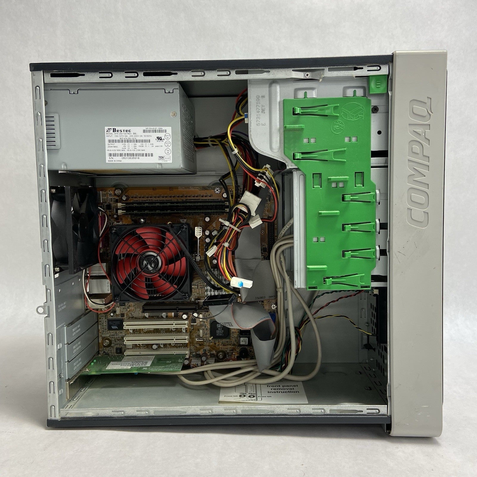 Compaq Presario SR1538X MT AMD Athlon 64 3300+ 2.4GHz 2GB RAM No HDD No OS10