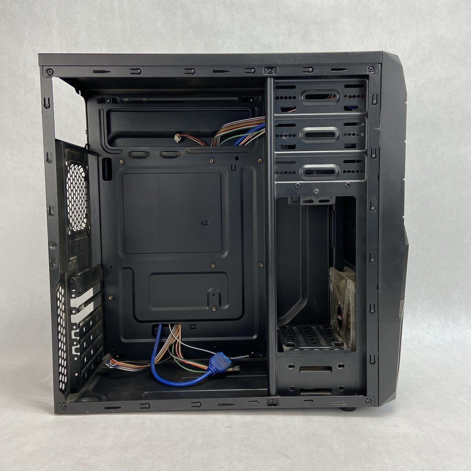 iBox Force 1804 Mid Tower Computer Case Bare Bones No PSU8