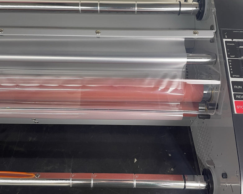 GBC Pinnacle 27 EZLoad Thermal Roll Laminator, 27" Maximum Width, 8-10 No Tray