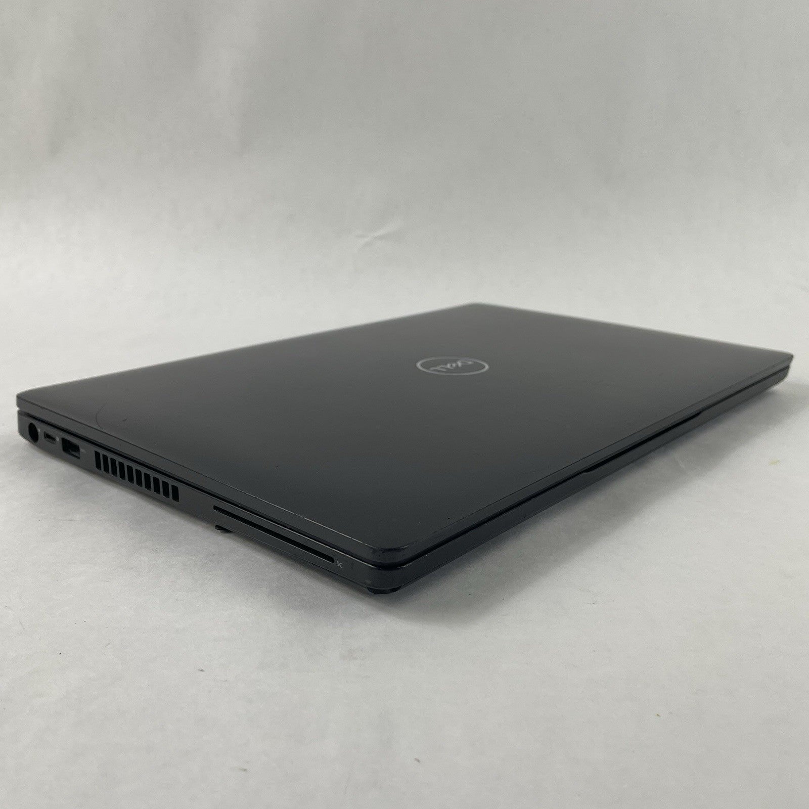 Dell Latitude 5400 14" i5-8365U 1.60 GHz 8 GB RAM No SSD/OS/AC/Batt- Bad Bottom13