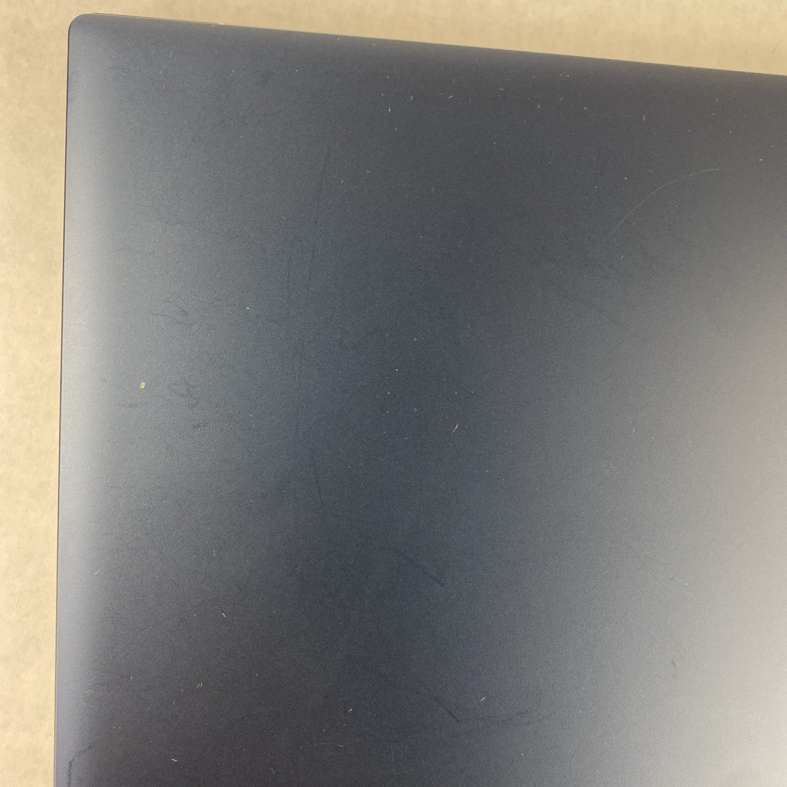 Lenovo IdeaPad 3 17IML05 Core i5-10210U 1.60 GHz 8 GB RAM 17.3" No HDD No OS