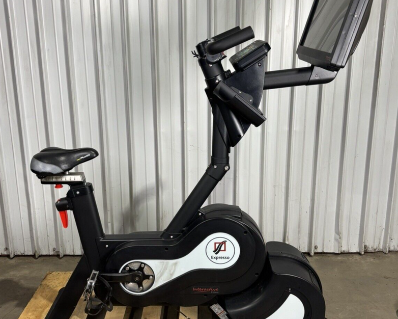 Expresso HD Interactive Upright Bike Tested Works Screen Freezes
