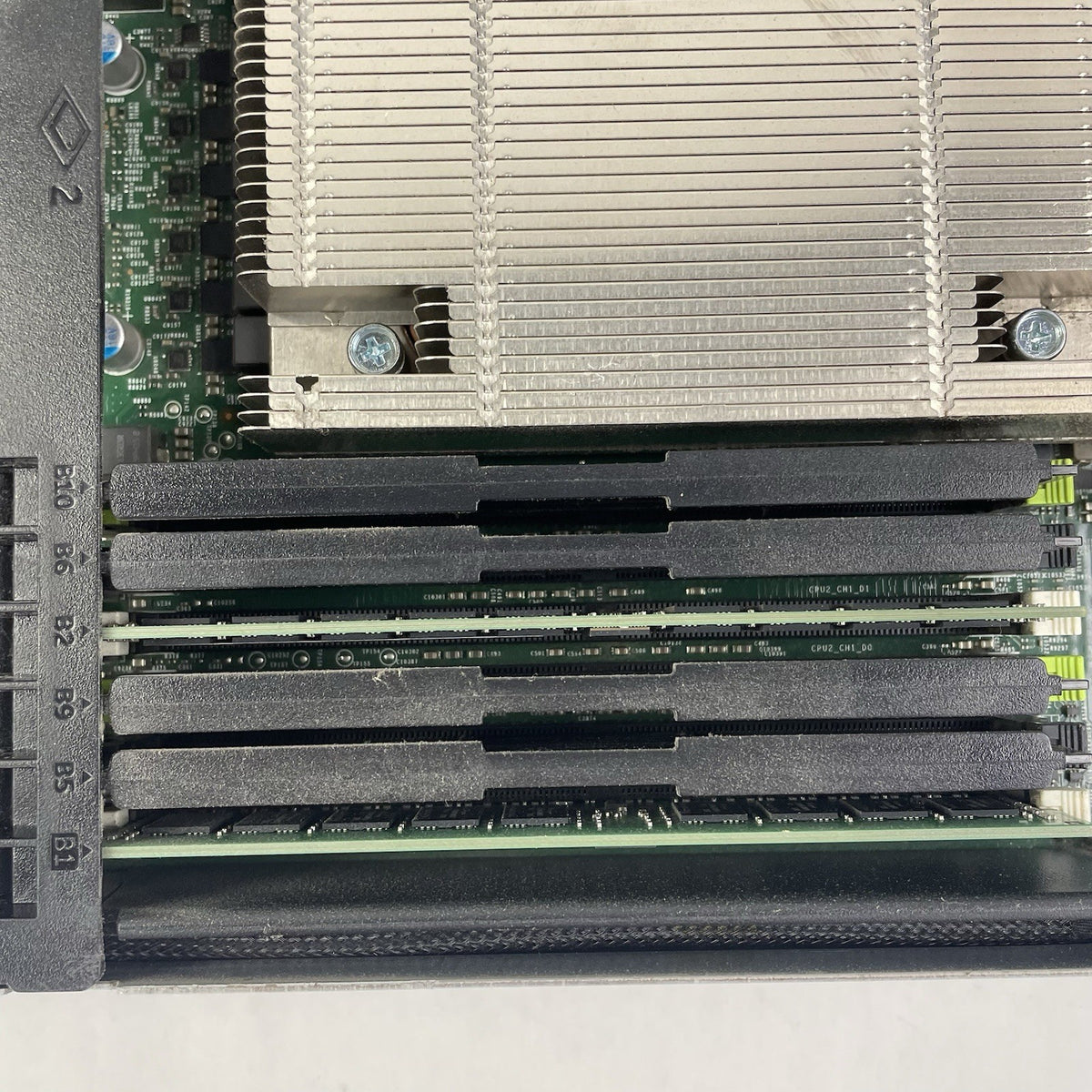 Dell PowerEdge R630 2X Xenon E5-2630 2.4ghz 48GB RAM No HDD No OS13