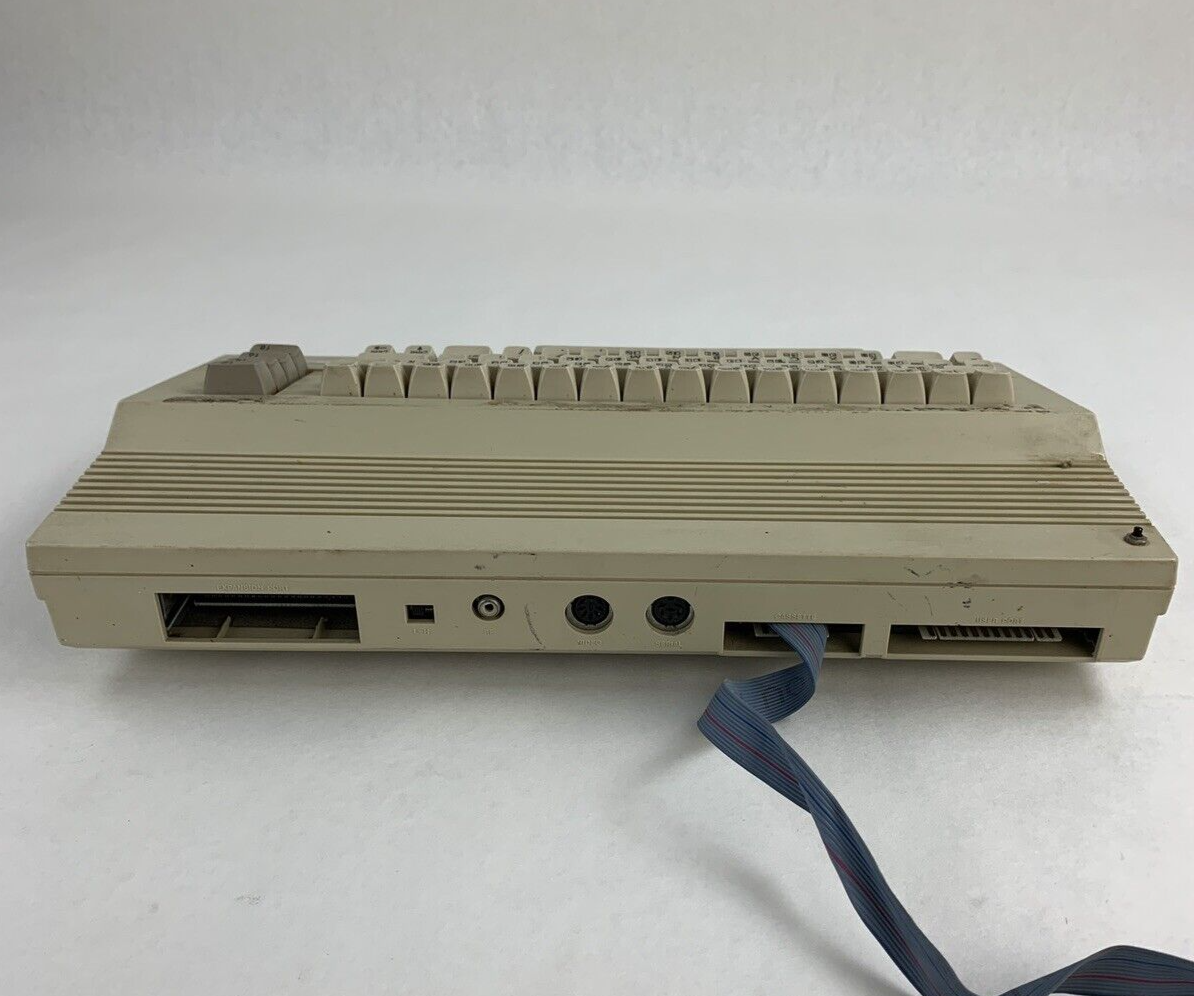 Commodore 64 64C Computer System Boots w/PSU, NKP Deluxe Keypad, and Manuals