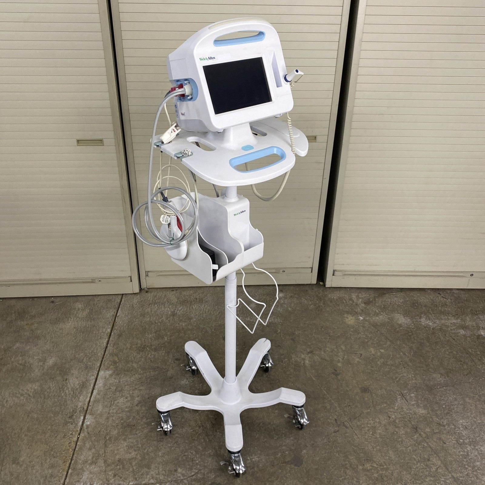 Welch Allyn 6000 Series Vital Sign Monitor 63MTXX w/ Mobile Stand 4800-605