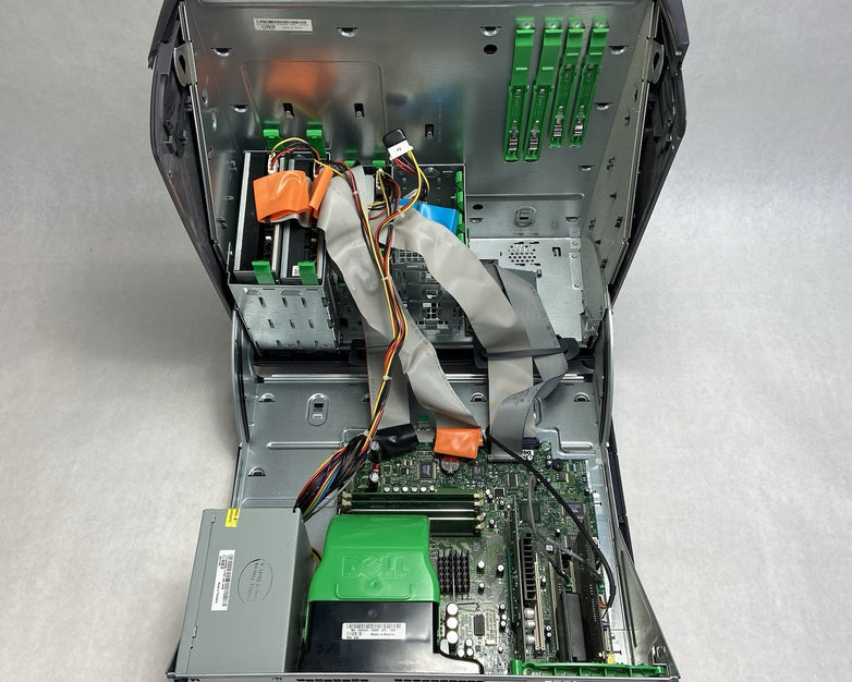 Dell Dimension 8250 MT Intel Pentium 4 2.4Ghz 512MB RAM No HDD No OS P73