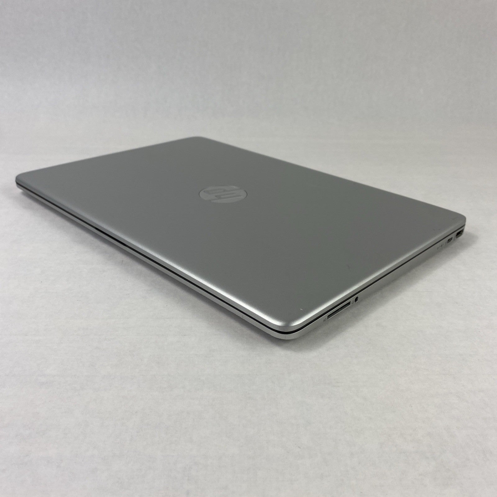 HP Laptop 15-dy5073dx 15.6" Touch i7-1255U 16 GB RAM No Battery No HDD No OS
