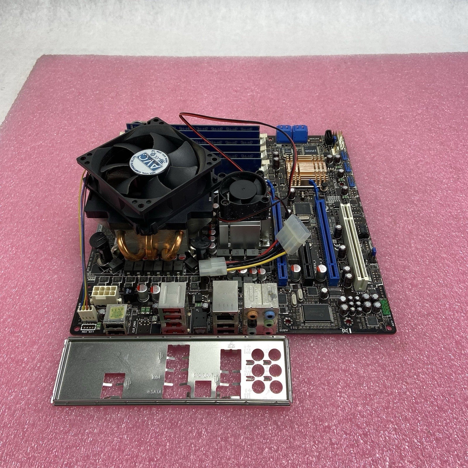 ASUS Rampage II Motherboard Intel Core i7-920 2.67GHz 6GB RAM w/IO Shield4