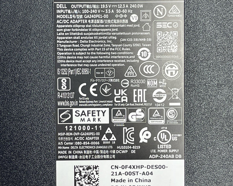 Dell 240W AC Adapter  GA240PE1-00 With Power Cables