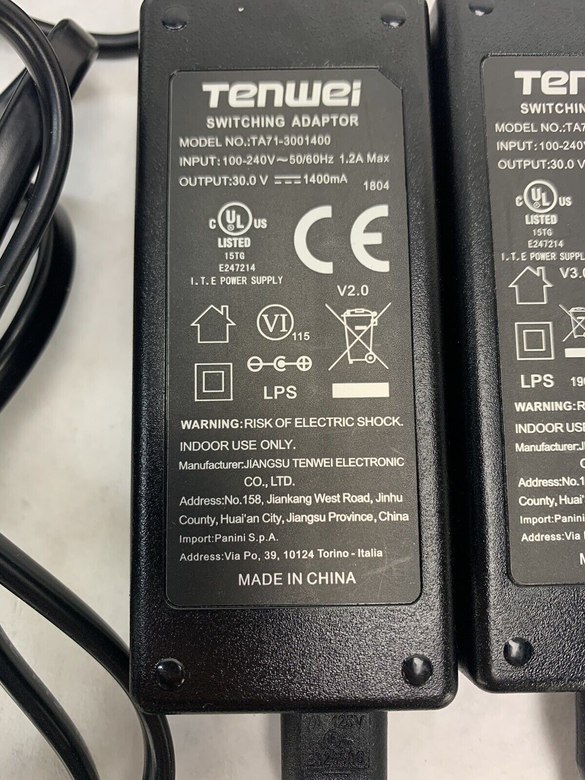 Lot 3 Tenwei Switching Adapter TA71-3001400