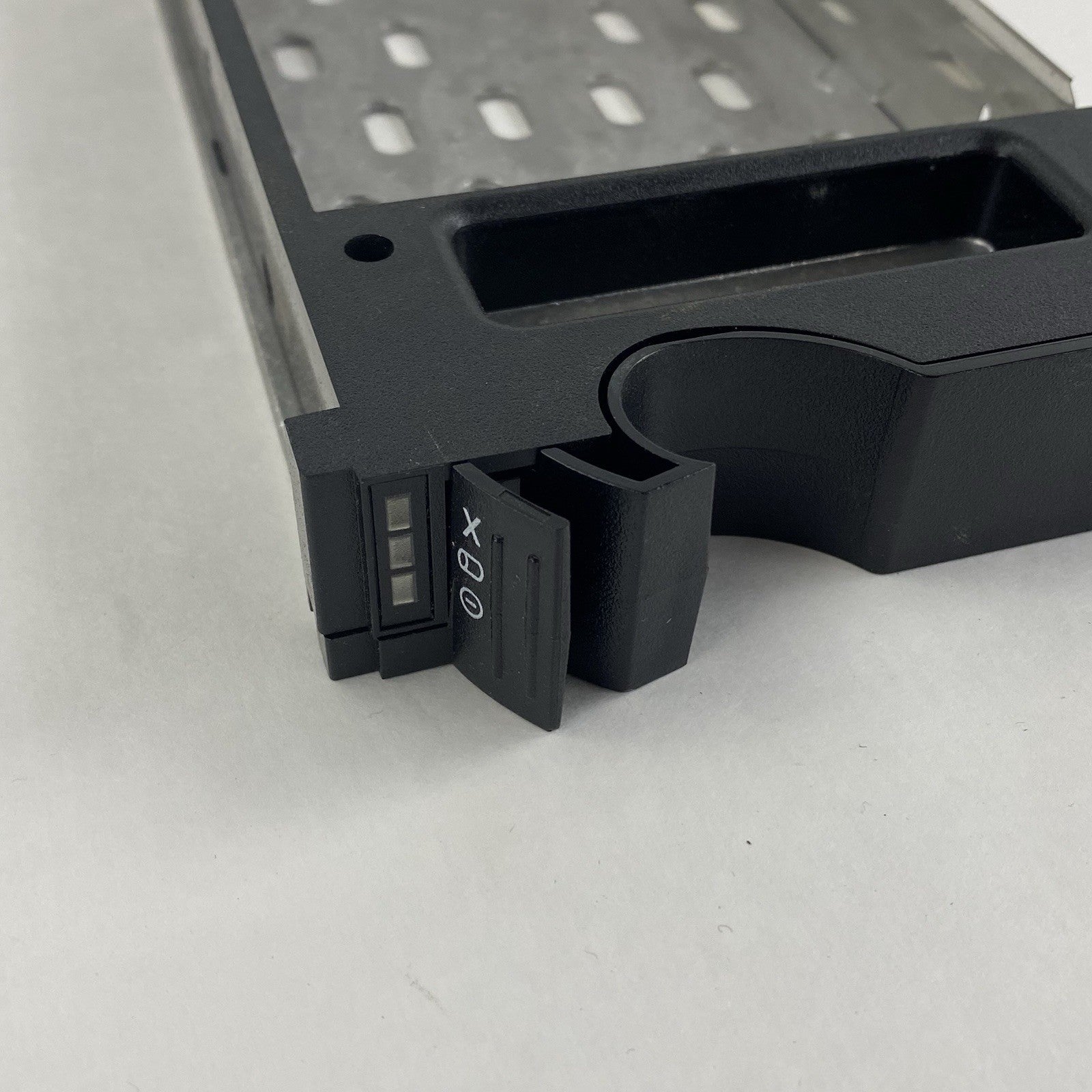 Dell 4649C 9C Hard Drive Caddy lot of 67