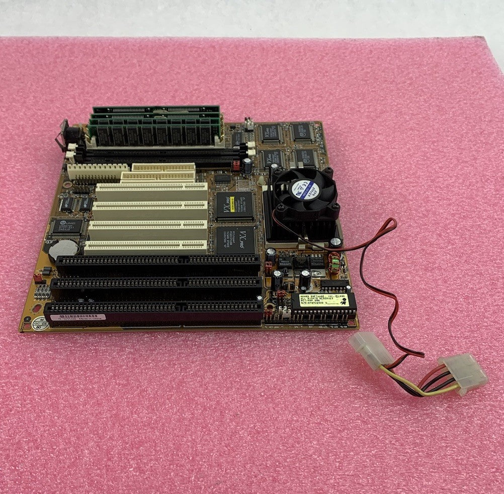 Elpina VXPN V5.2A Motherboard Cynix GX86 130MHz 40MB EDO RAM