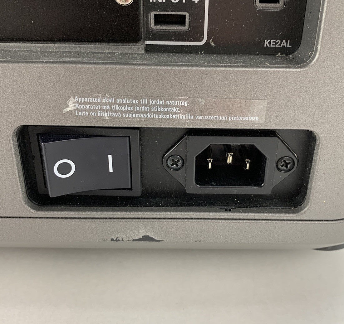 Eiki EIP-HDT30 Digital Theater Projector - Parts or Repair