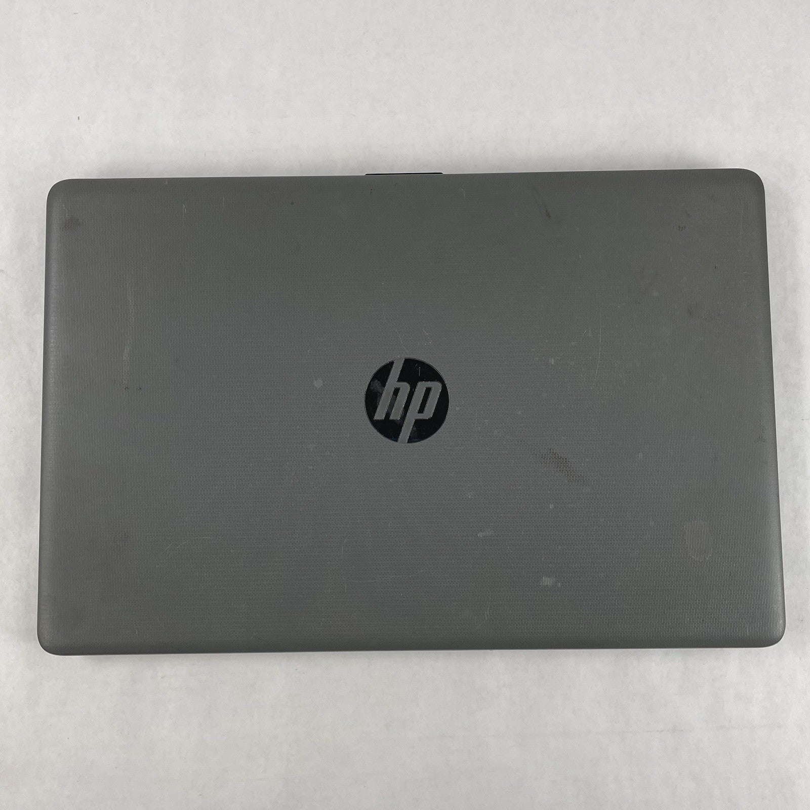 HP 15-da0046nr 15.6" i3-7020U 2.30 GHz 8 GB RAM No SSD No OS - Bad Bottom11