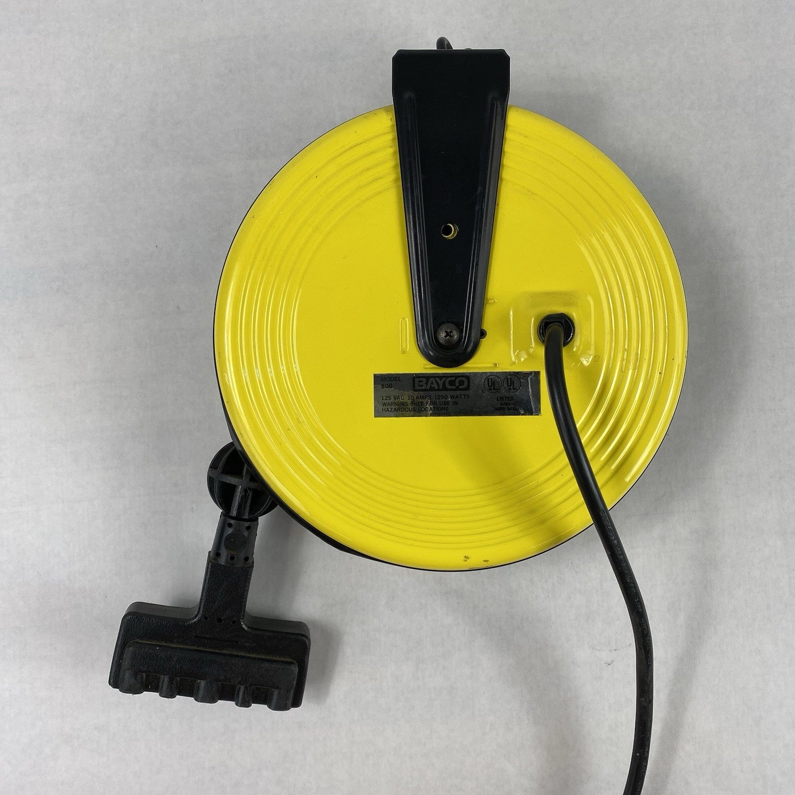 Bayco Model 800 125V AC 10A Retractable Power Cord Reel - Parts or Repair