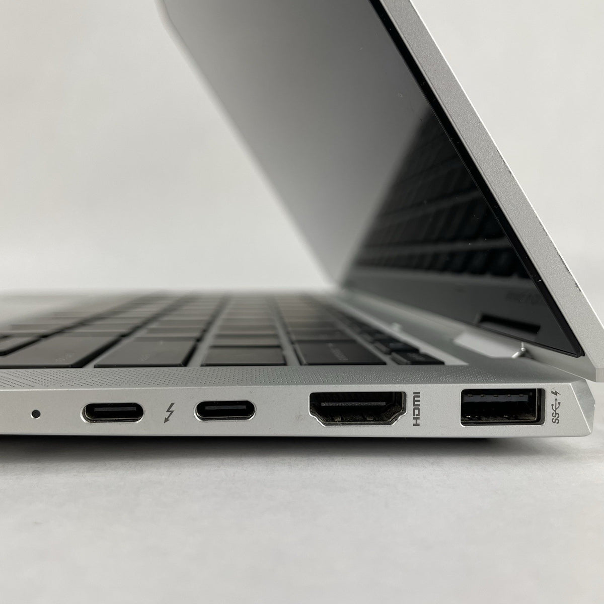 HP EliteBook x360 1030 G8 13.3" i7-1185G7 3.00 GHz 16 GB RAM No SSD/OS/AC7