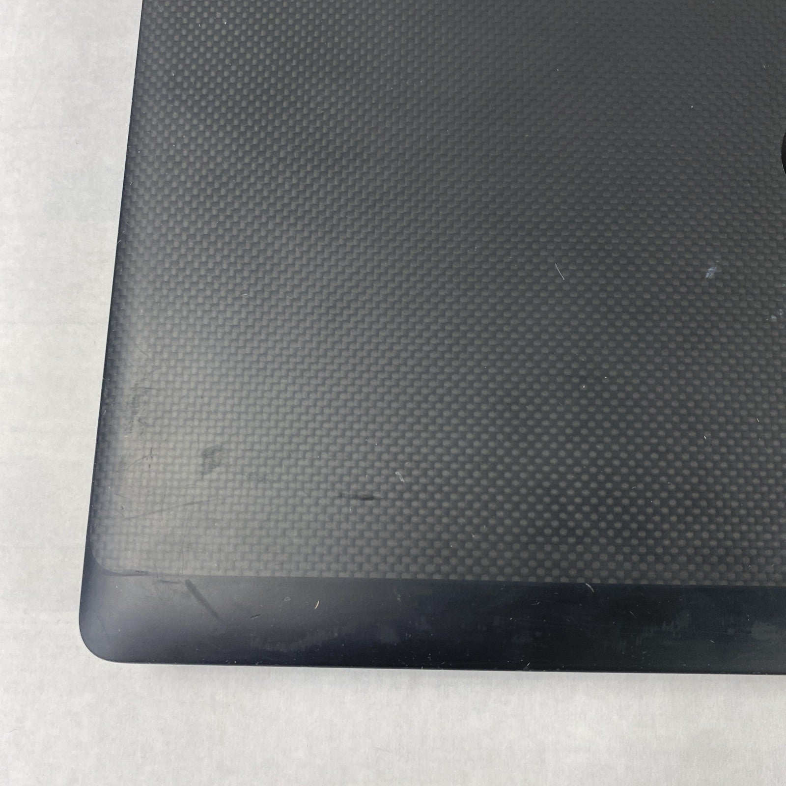 Dell Precision 7710 Intel Xeon E3-1505M v5 2.80 GHz 8 GB RAM 17.3" No HDD No OS