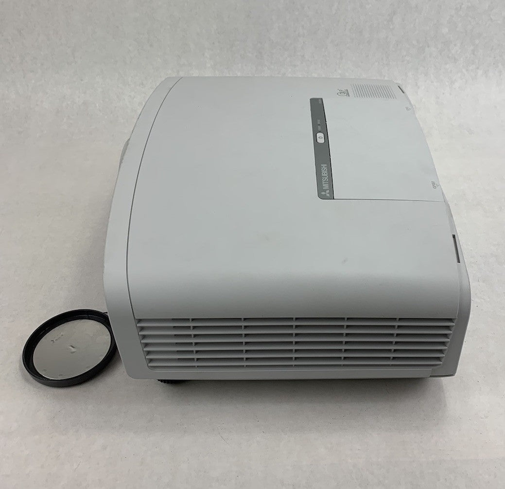 Mitsubishi XD1000U Projector - Parts or Repair