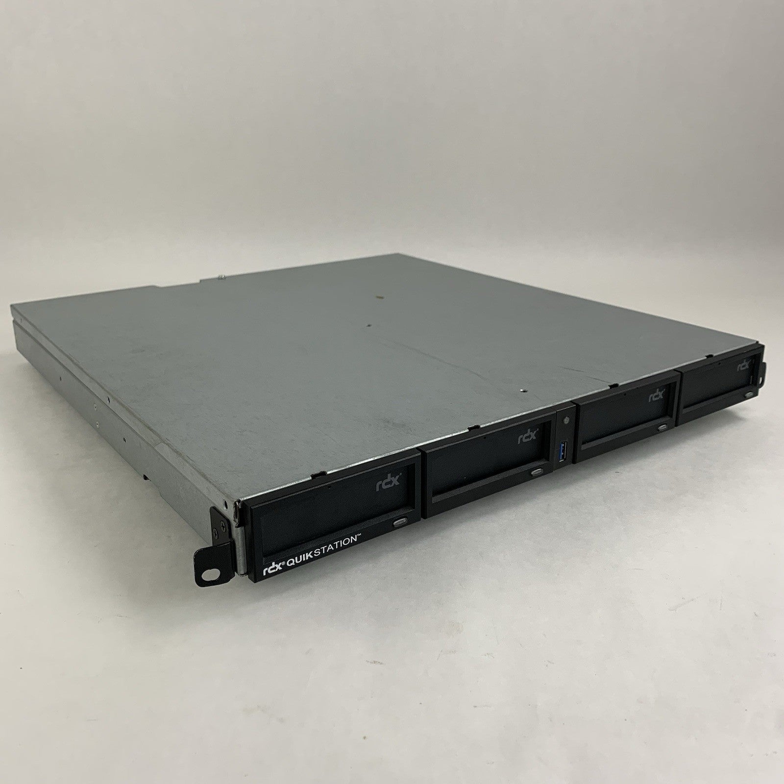 Tandberg RDX Quikstation 4 RMN-A-01-14 Desktop StorageLoader No HDD No OS0